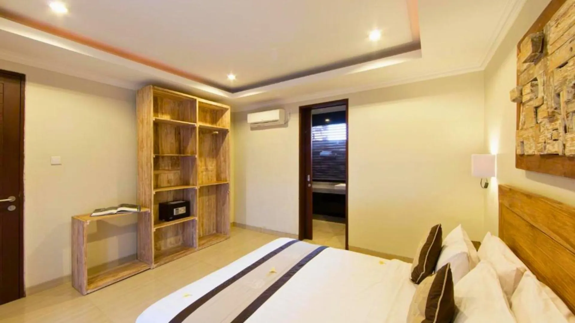 Divija 2 Bedroom Private Pool Villa Zn228 Seminyak